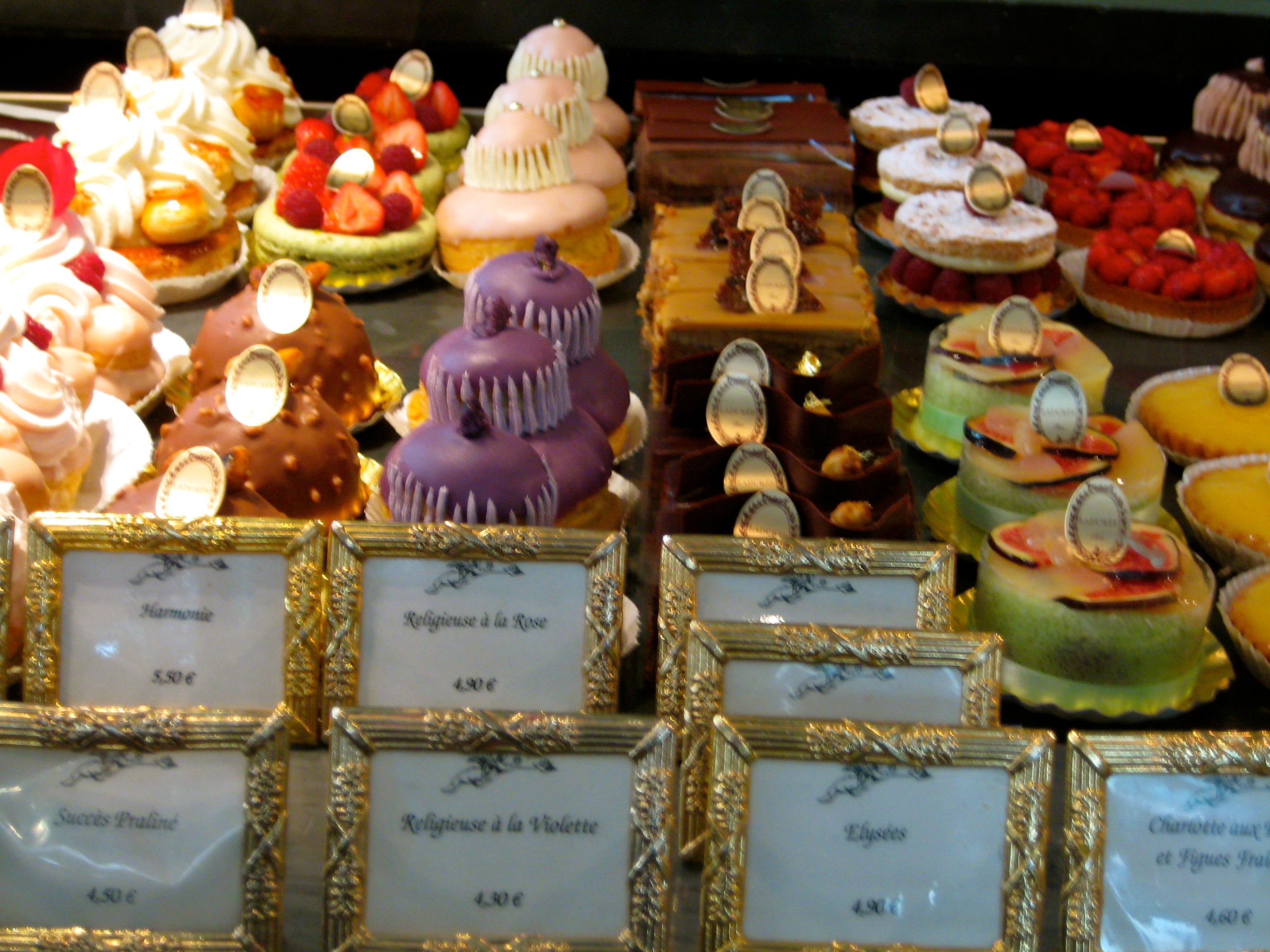 Selección de pasteles de uno de mistios preferidos en Paris, Laduree