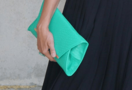 cartera azul verdeosa