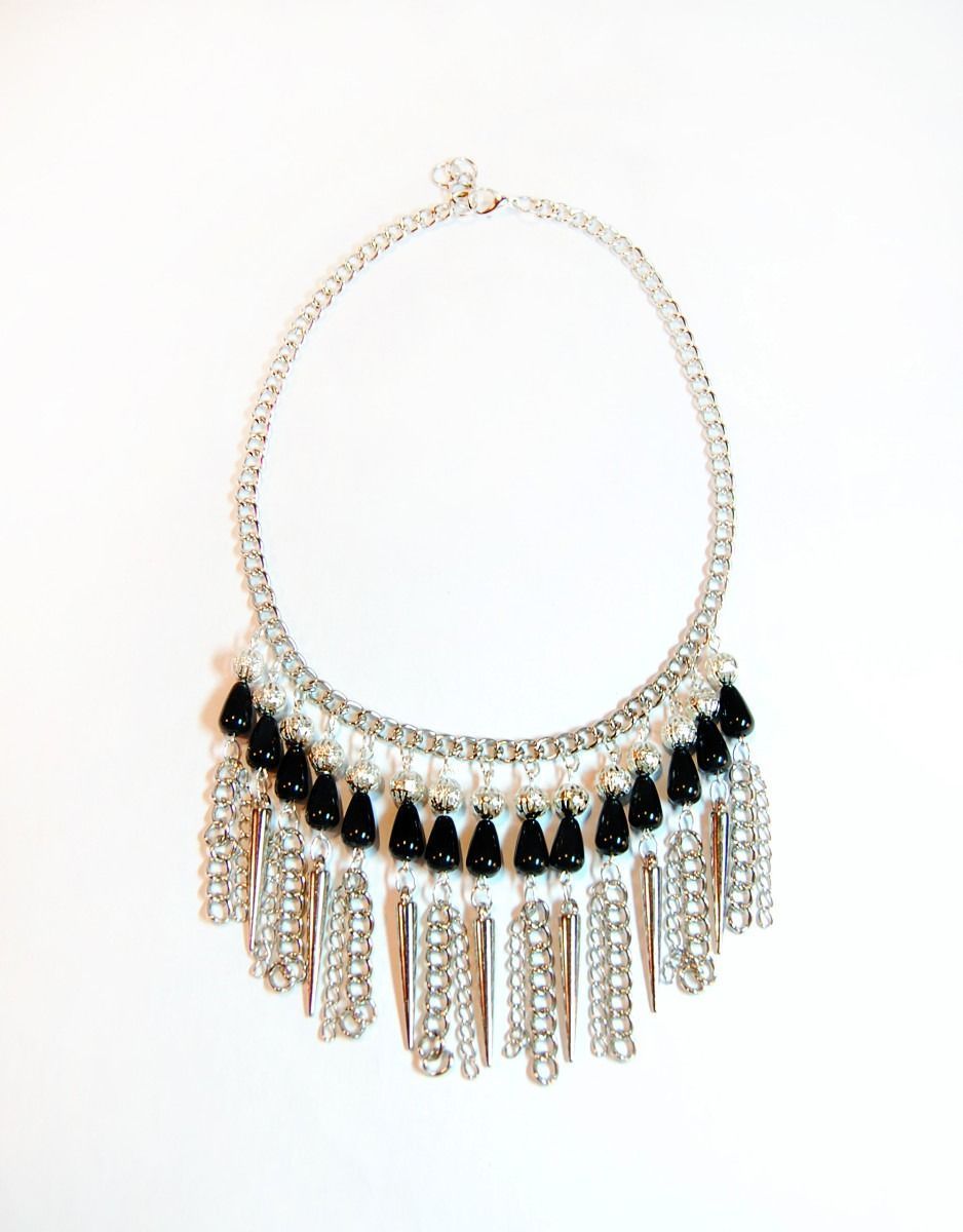 collar-plateado-con-puas-y-cadenas-tendencia-verano-2013_MLA-F-3163130576_092012