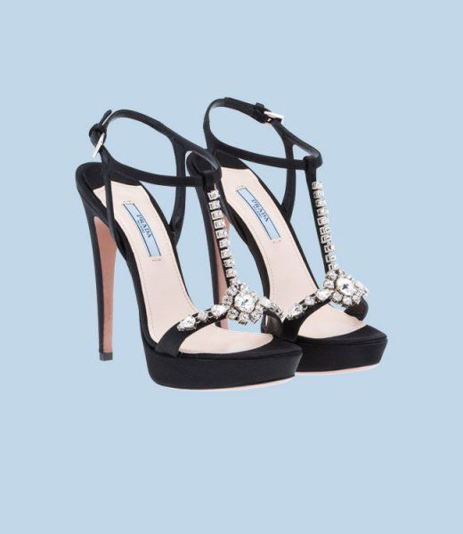 sandalias-negras-prada