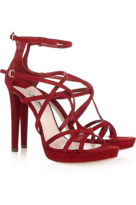 sandalias rojas