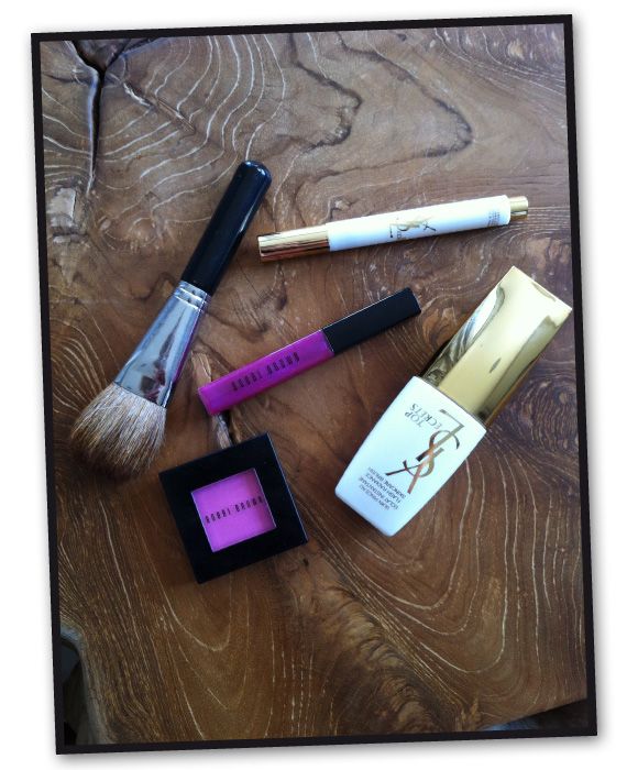 Maquillaje Bobbi Brown e Ives Saint Laurent de María León
