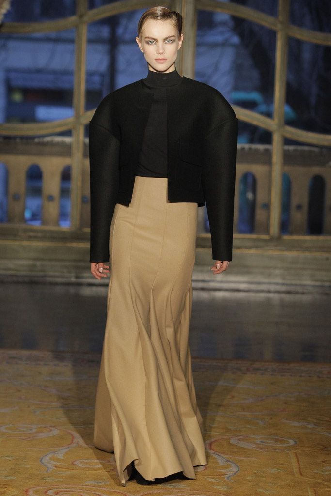 amaya_arzuaga_pasarela_851755806_175x263