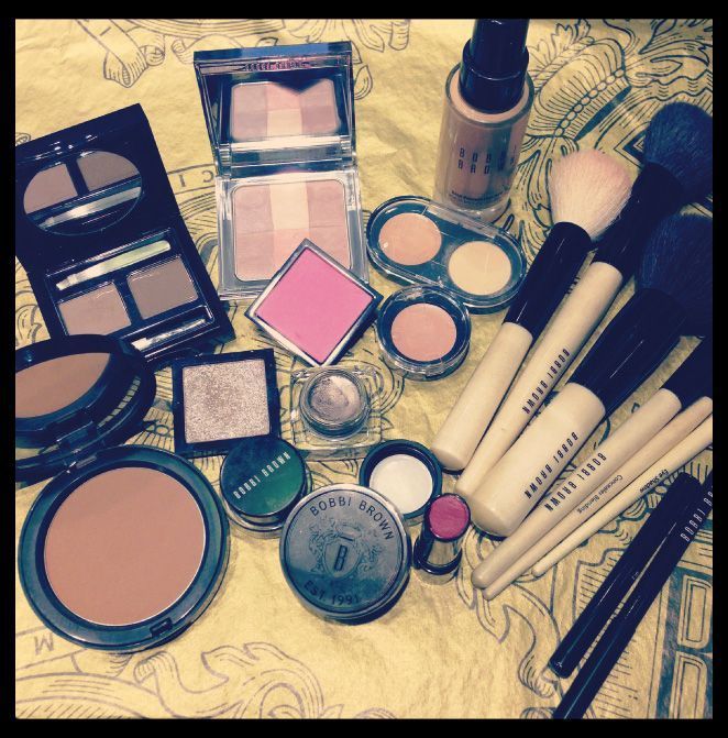 María León cuida su maquillaje con la ayuda de Bobbi Brown