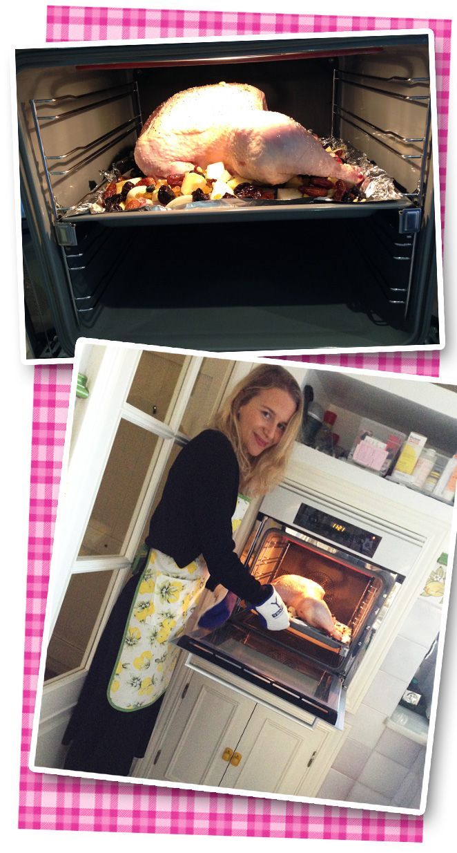 María León experimentando co el Pavo y metiéndolo al horno