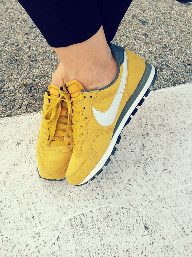 Zapatillas Nike de María León.