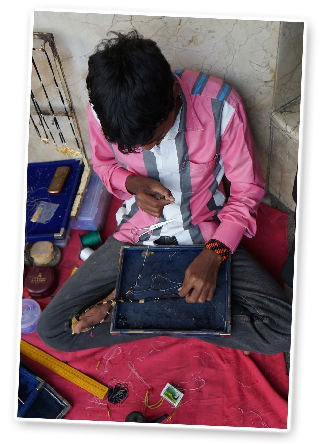 Artesanía en el Bazaar de Laad