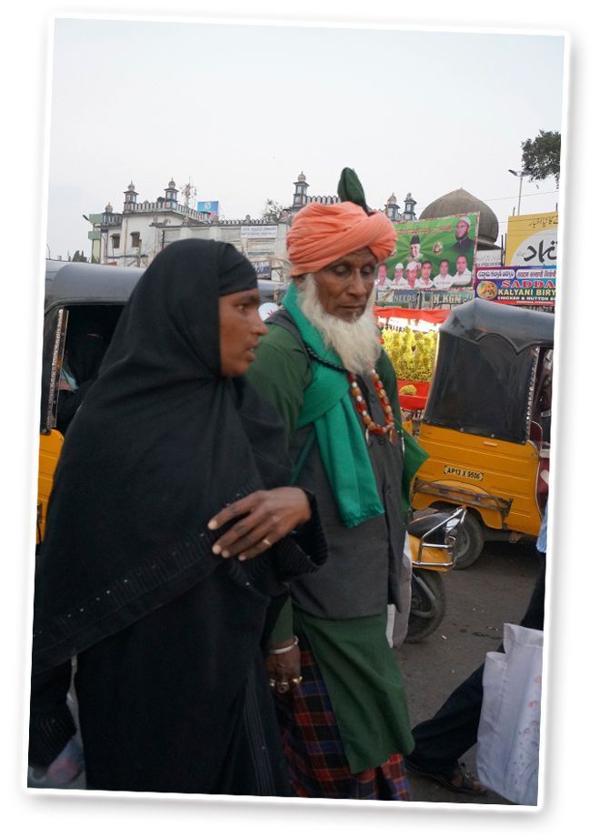 Mujer India en el Bazaar de Laad