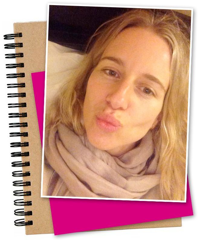 Aquí finaliza con un besos esta primera parte del viaje a India de María León