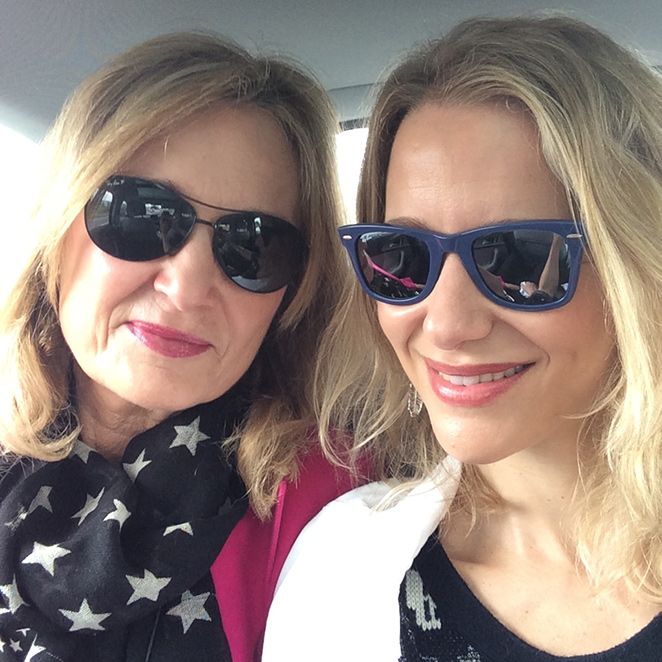María León con su madre