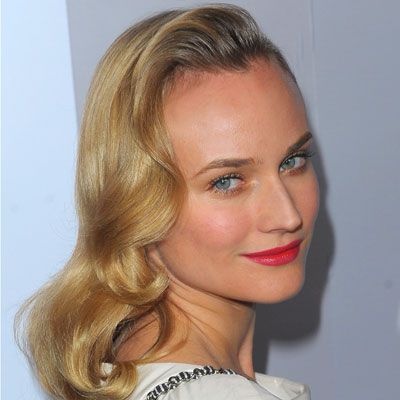 Peinado con ondas y alguna trenza estilo griego