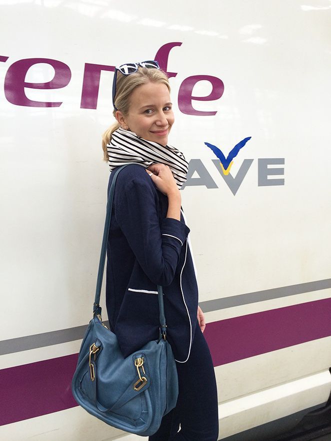 María León camino al Torneo de Tenis Conde de Godó en Barcelona.