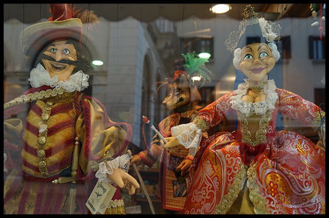 Originales escaparates de las tiendas de Venecia, a los que nos les faltaban ni un detalle! Originales escaparates de las tiendas de Venecia, a los que nos les faltaban ni un detalle!