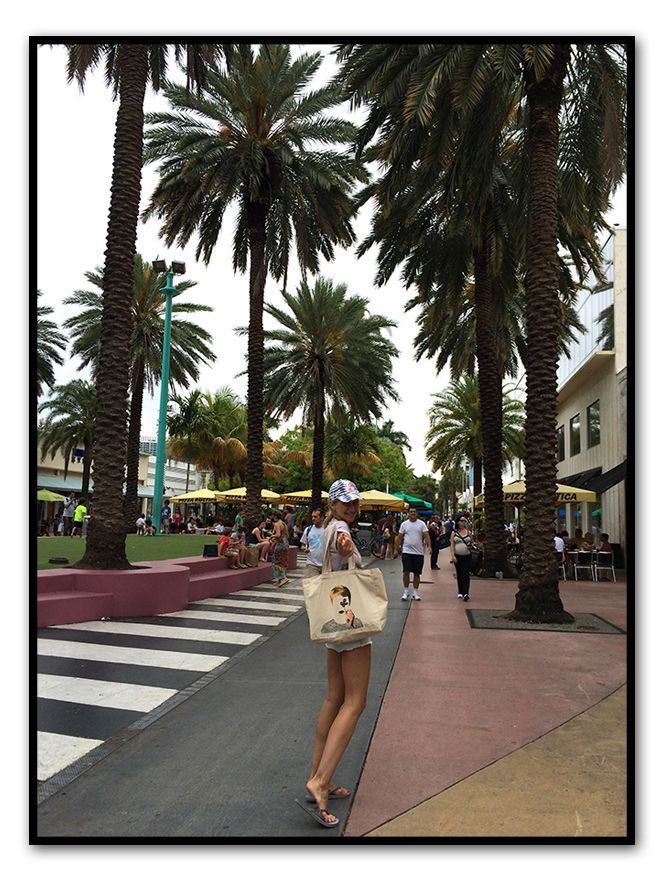 Lincoln Road, una de las calles más importantes desde el punto de vista “shopping” de la ciudad