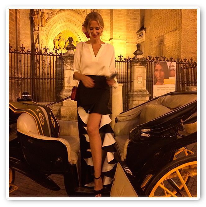 María León de noche en la Feria de Sevilla 2014