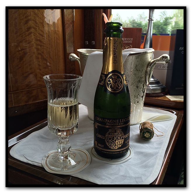 María León, viaje en el tiempo en el Venice Simplon-Orient-Express