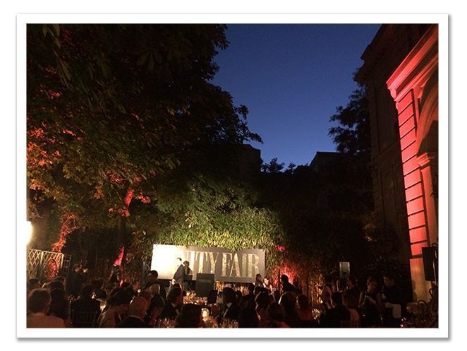 Fiesta de la cabecera de moda Vanity Fair