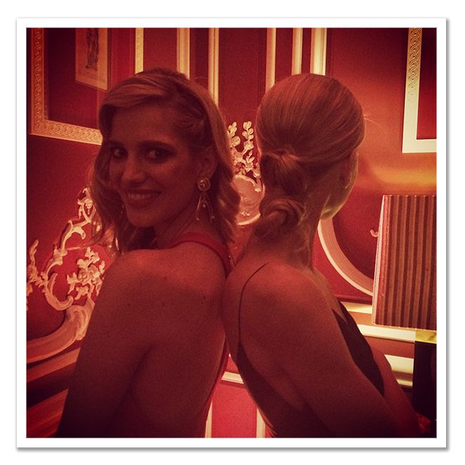 Con amigos en la fiesta de Vanity Fair