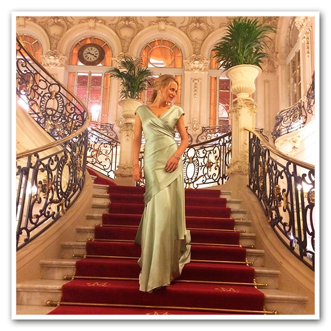 Espectacular María León preparada para la Gala que la Fundación SOS