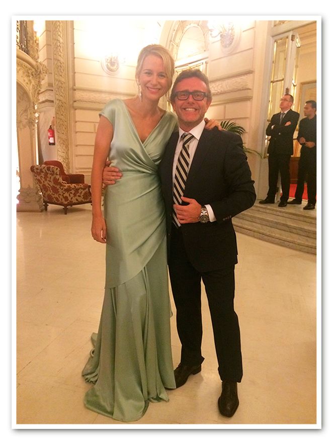 Espectacular María León preparada para la Gala que la Fundación SOS