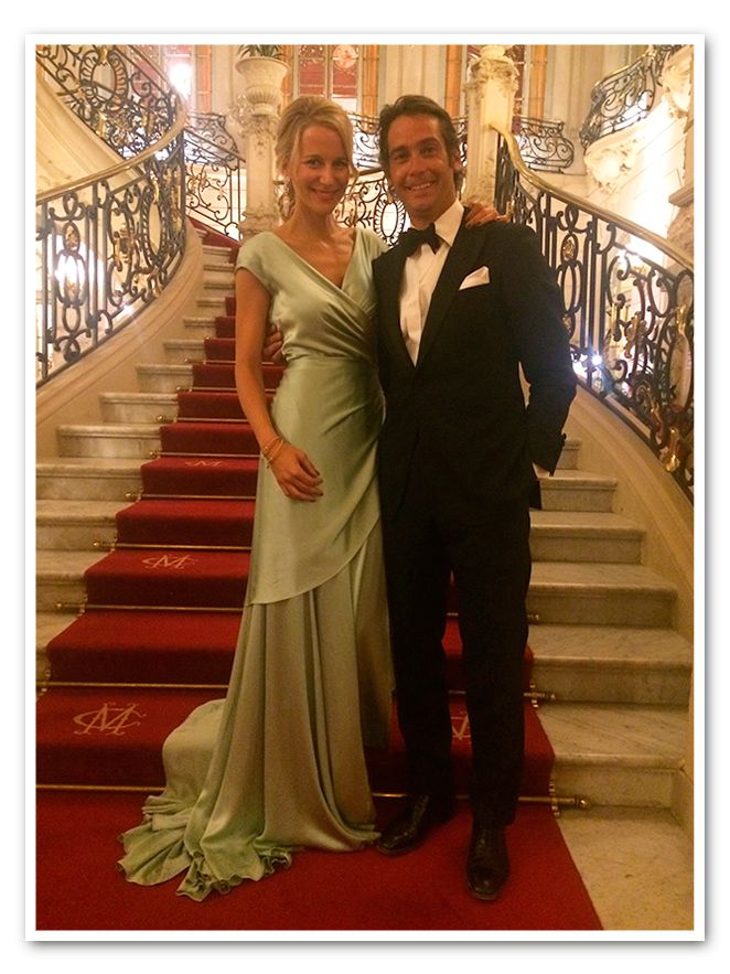 Espectacular María León preparada para la Gala que la Fundación SOS