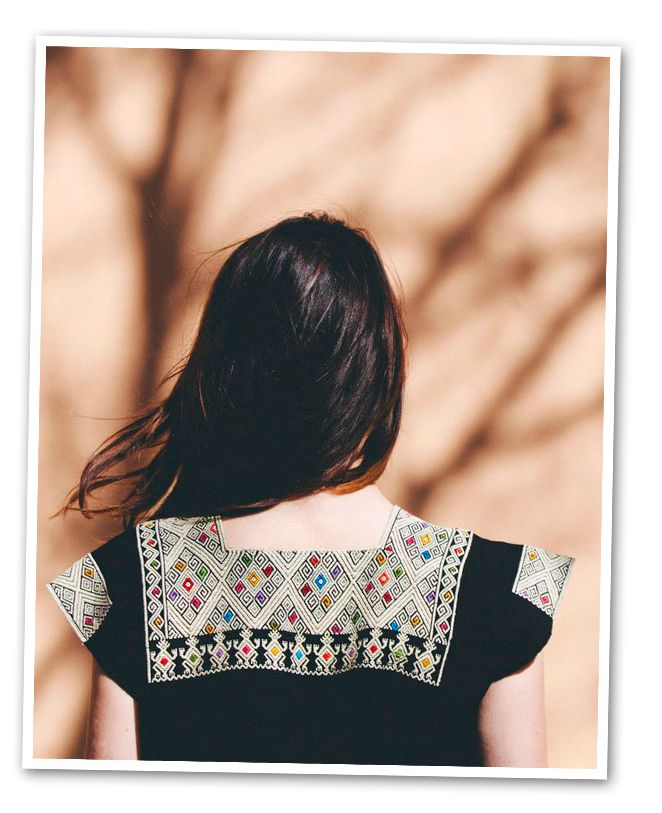 Blusa modelo Larrainzar (color sujeto a disponibilidad de talla)