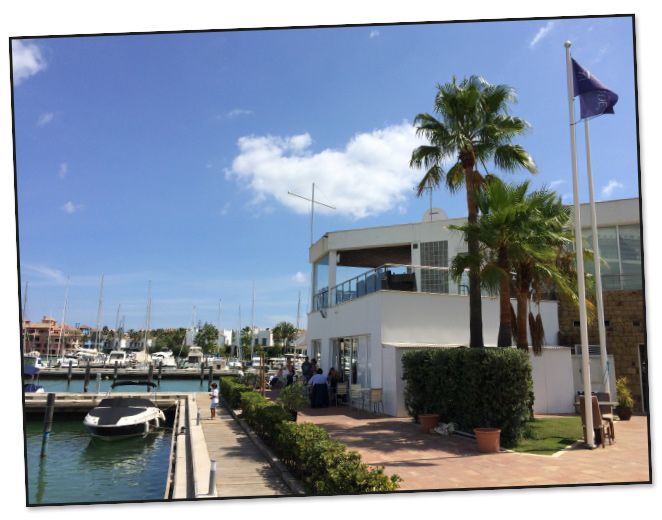Café del Club Marítimo de Sotogrande