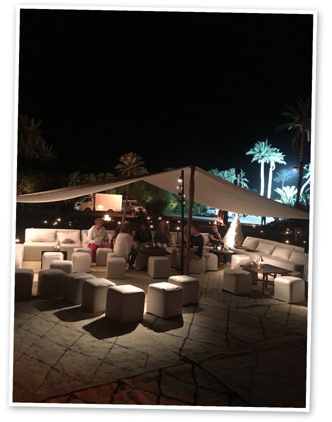 Organizar una exclusiva cena en el desierto